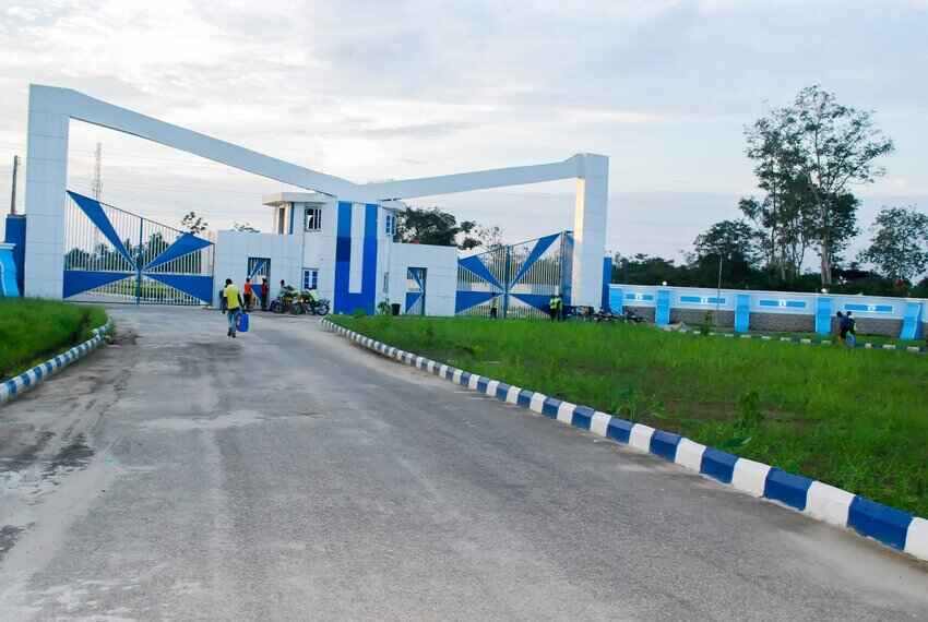 Madonna University main gate