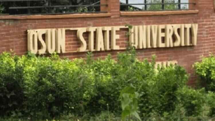 Inscription of Osun State University UNIOSUN on a mortal fence